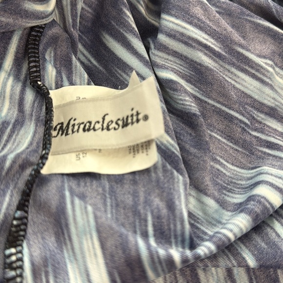 MiracleSuit (Swimwear) - Picture 5 of 6